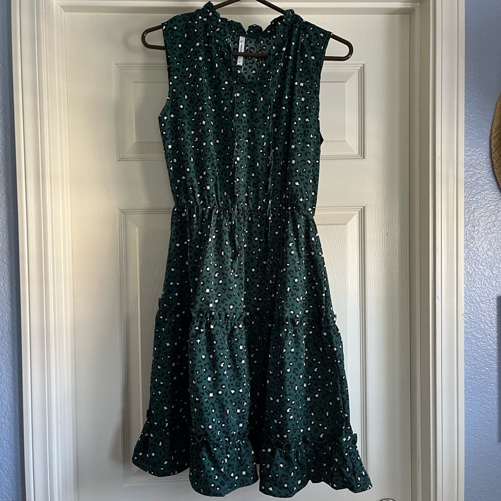 NEW Green cheetah print Sleeveless Ruffle Hem Midi/short Dress